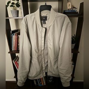 Cream H&M bomber, brand new.